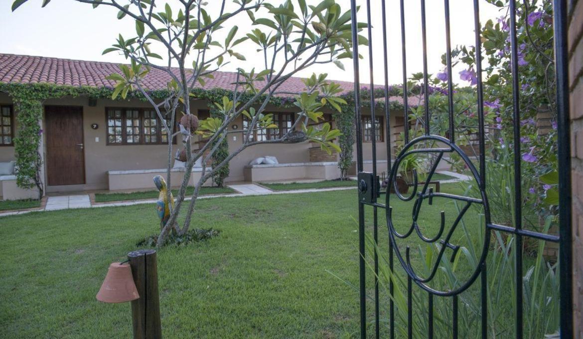 פריפואיירה Resort Fiore - Por Mme Hospitalidade מראה חיצוני תמונה